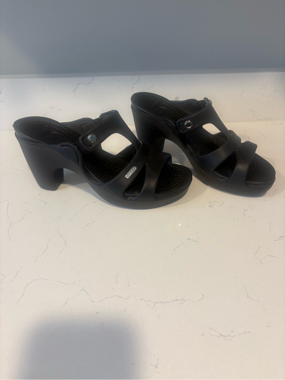 Crocs Cyprus V heels